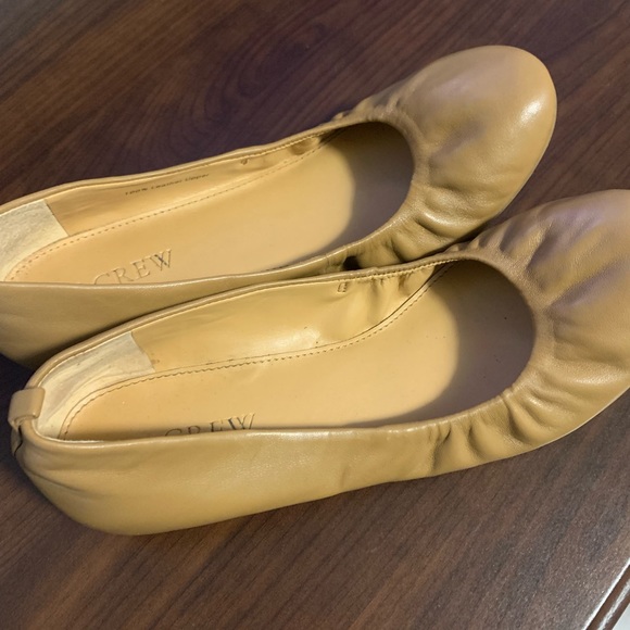 J Crew Tan Ballet Flats - Size 6 - Picture 1 of 5